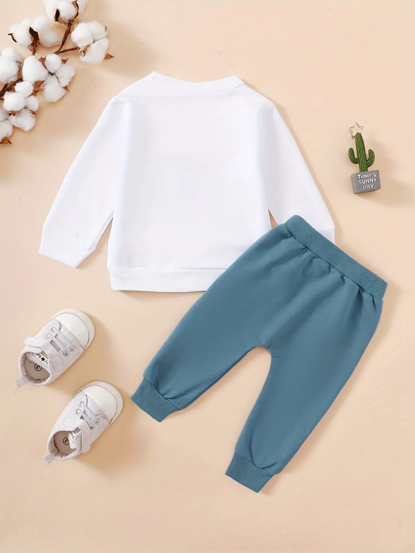 Adorable Baby Boys Graphic Sweatshirt and Solid Pants Set