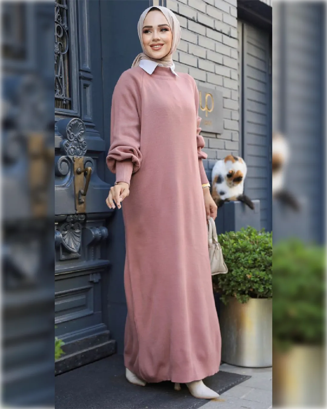 Aya Woolen Long Dress in Pink Shade   فستان آية الطويل من قماش الصوف الناعم باللون الزهري الجميل