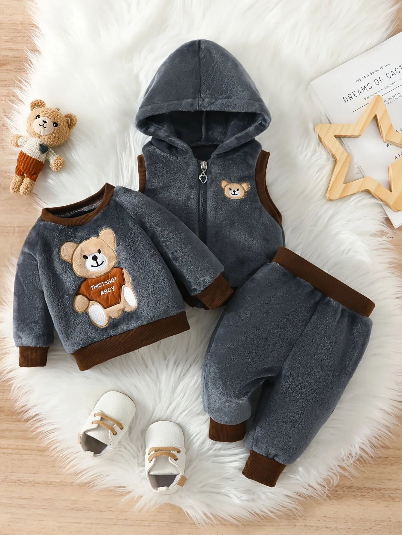 Baby Boys Bear Embroidered Fleece Outfit Set  Perfect Gift