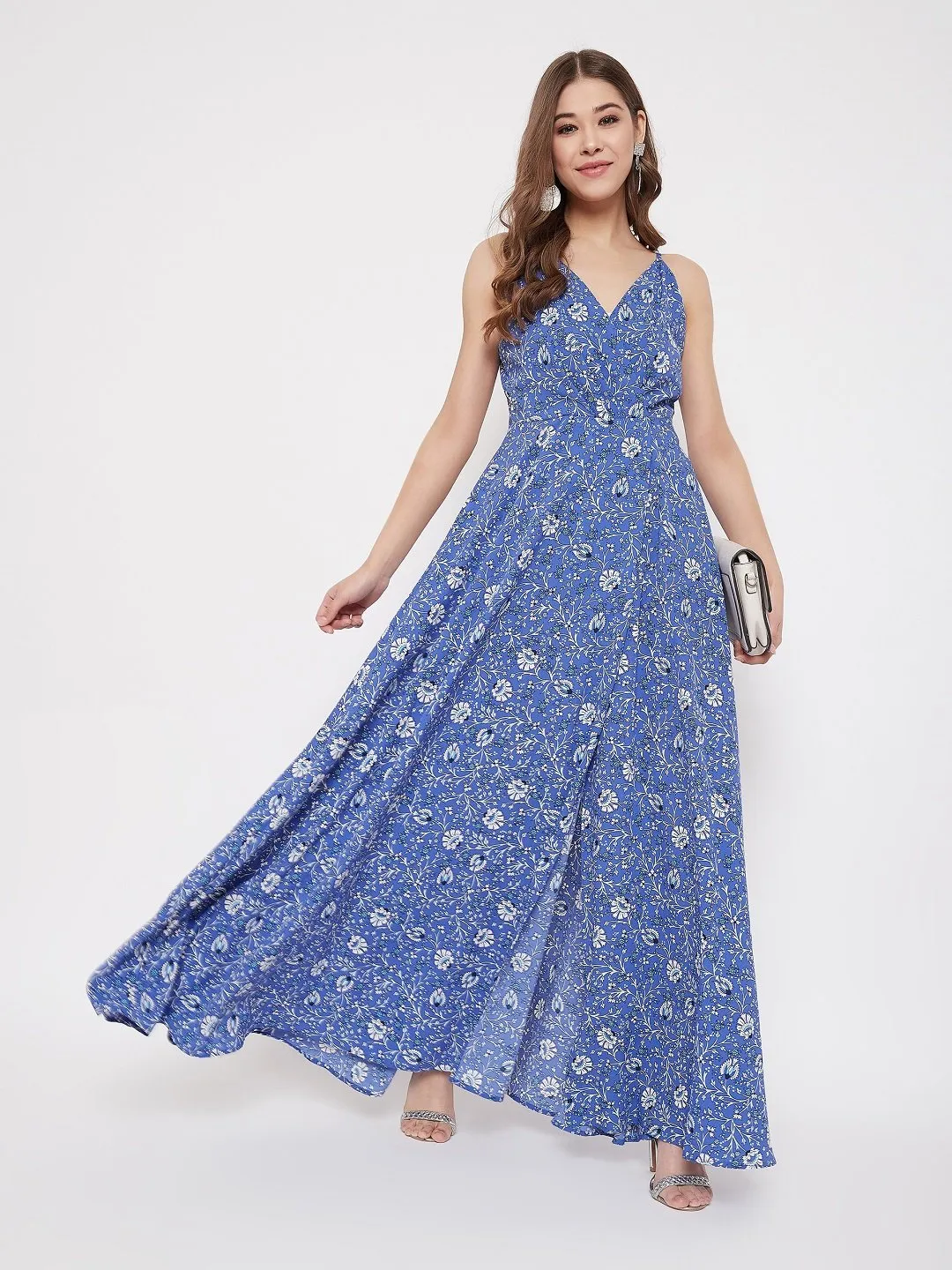 Berrylush Women Blue Floral Printed V-Neck Maxi Dress