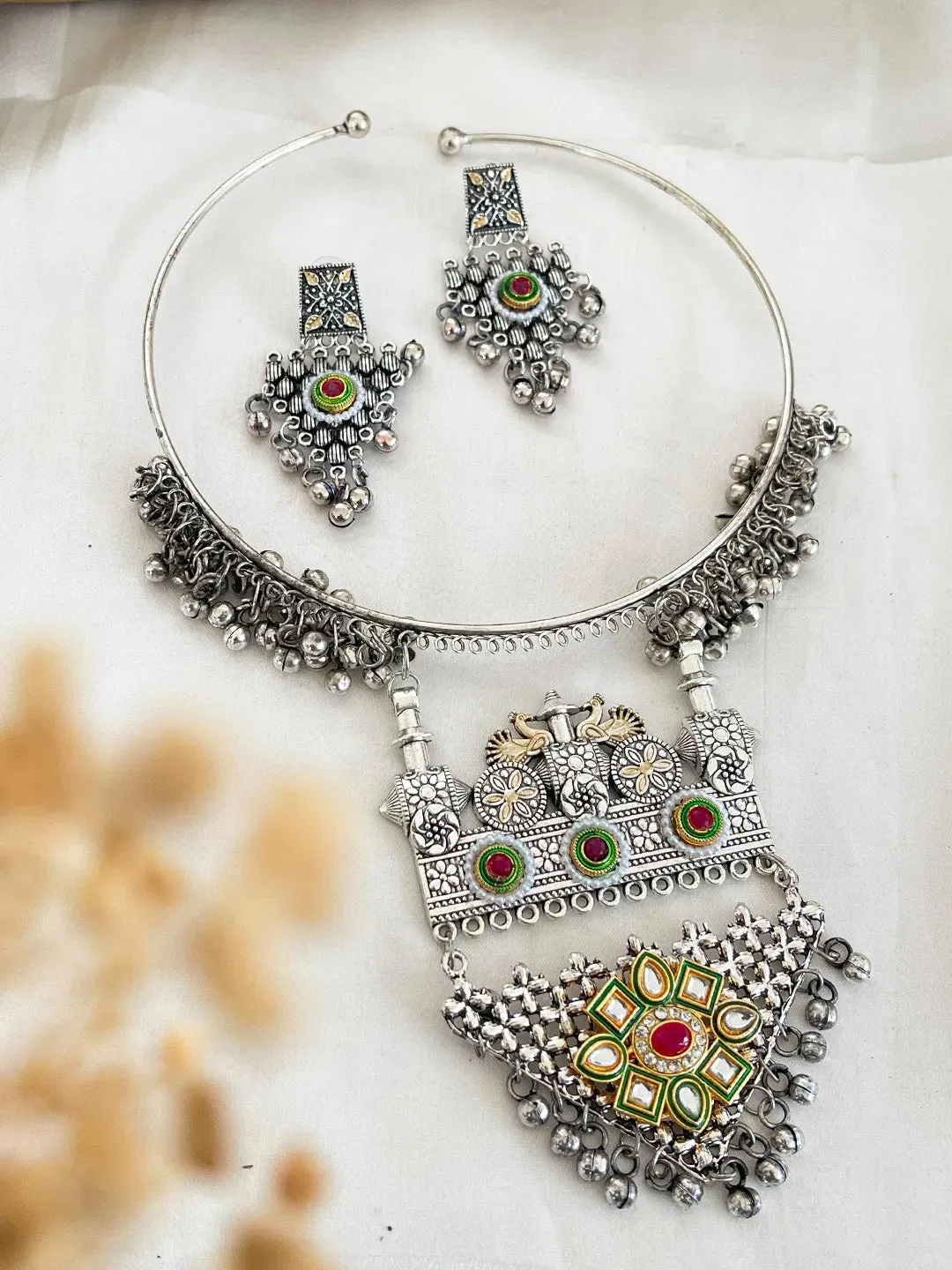 Dual Tone Ghungrooo Studded Oxidised Hasli Set