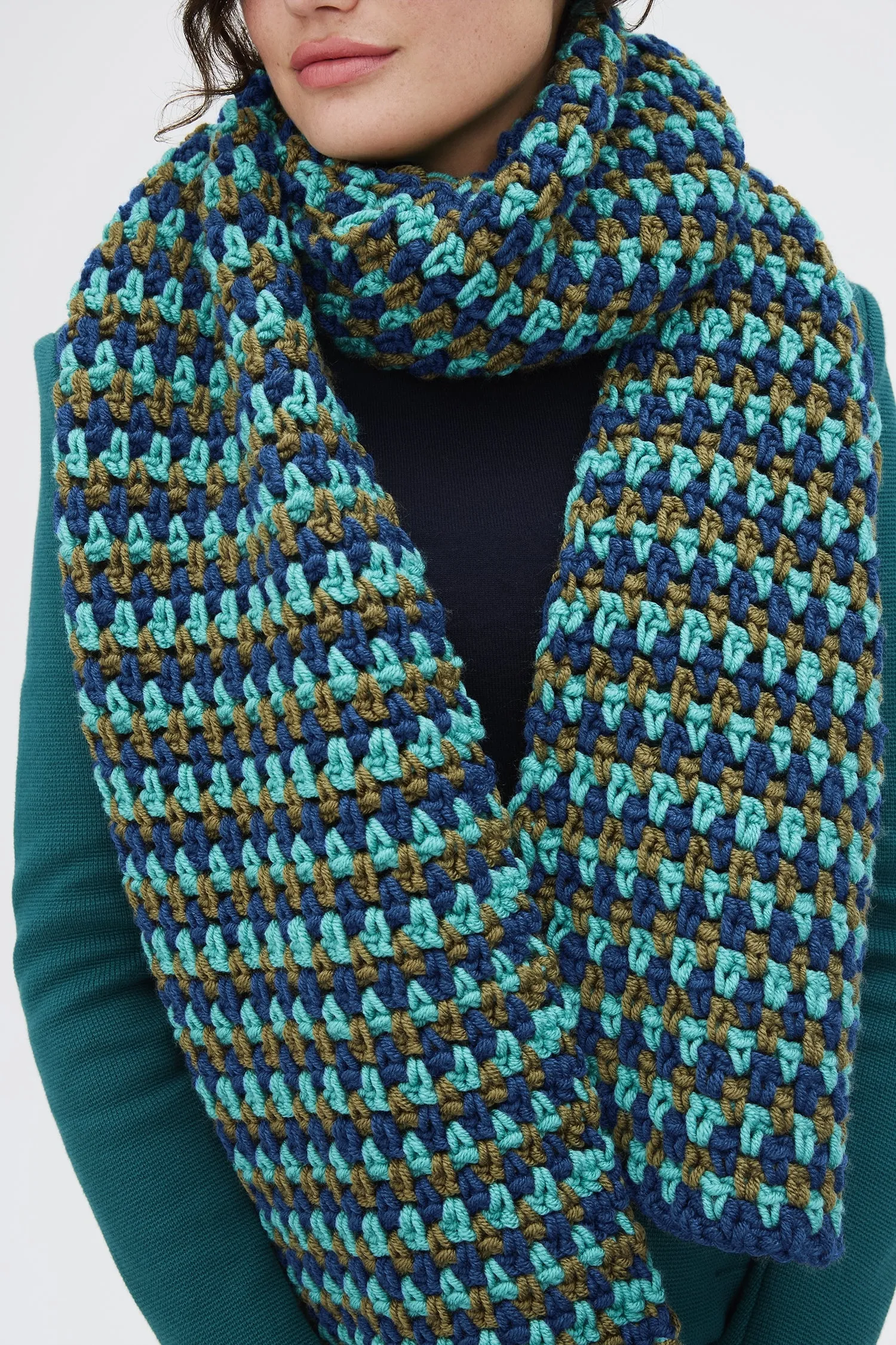 Evergreen Avenue Scarf