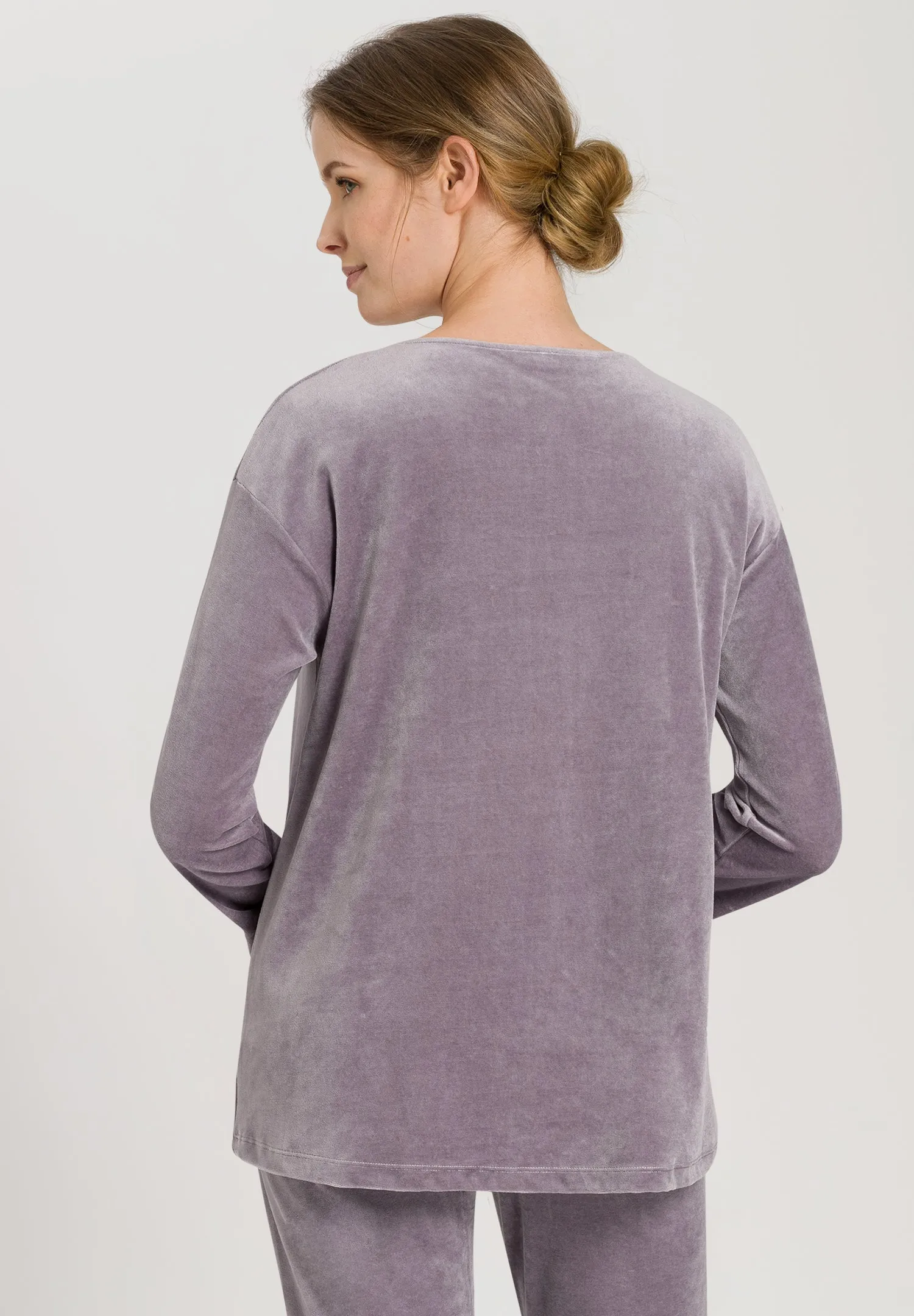 Favourites Velour Round Neck Pullover | Orchid 78692-1487