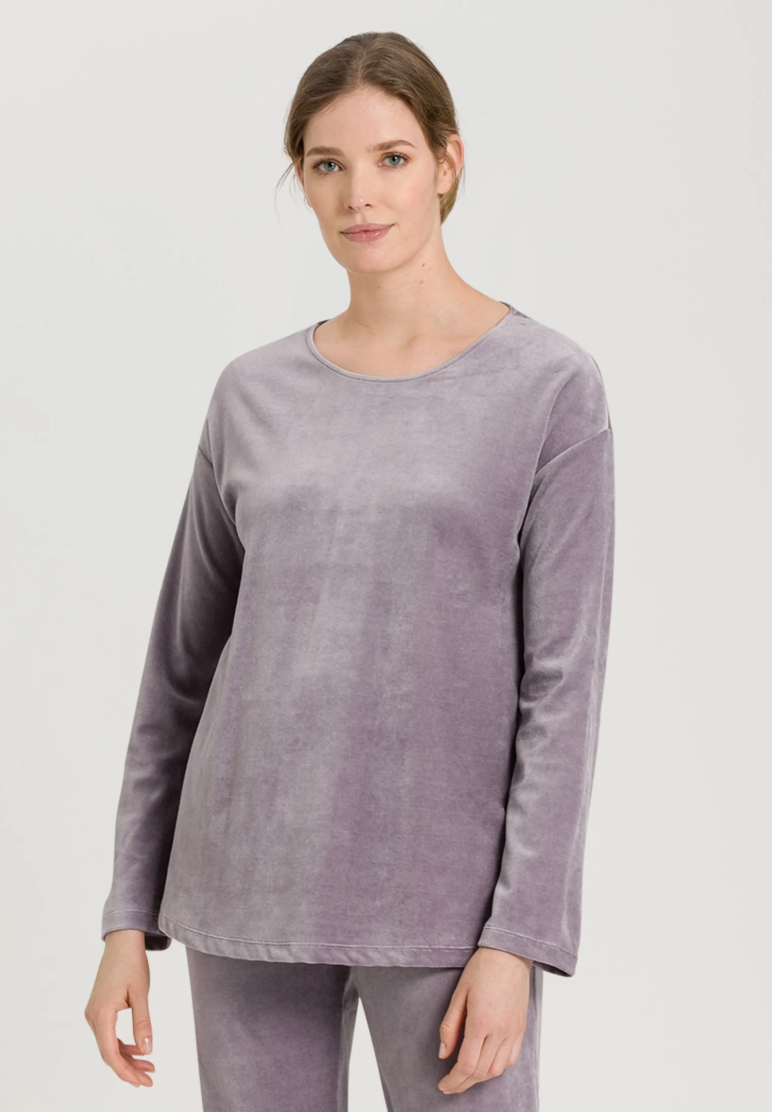 Favourites Velour Round Neck Pullover | Orchid 78692-1487