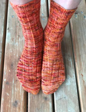 Little Vines Socks | Free Knitting Pattern