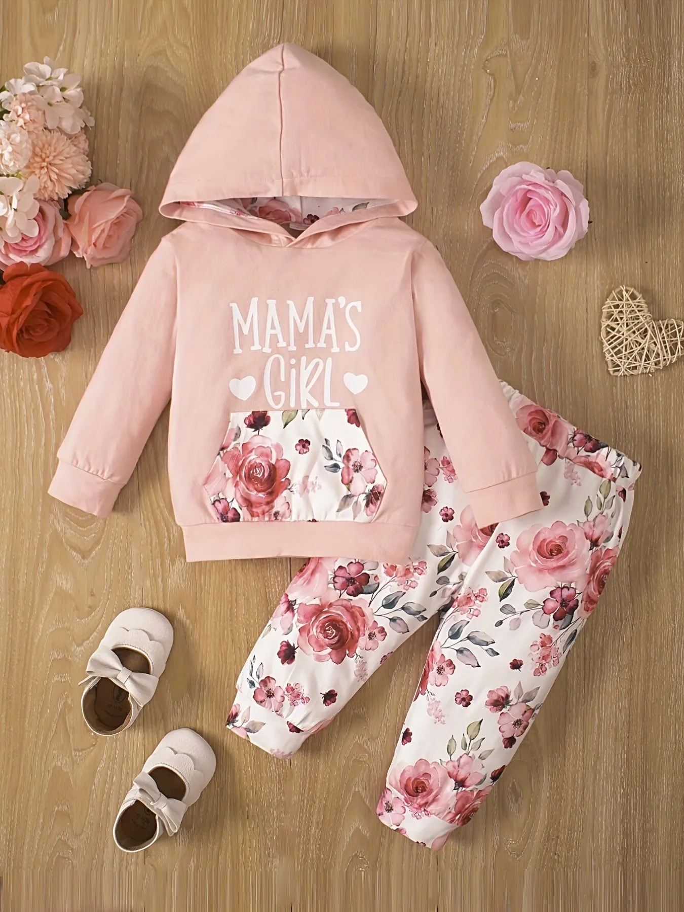 Mamas Girl Letter Graphic Set Sweatshirt  Floral Trousers