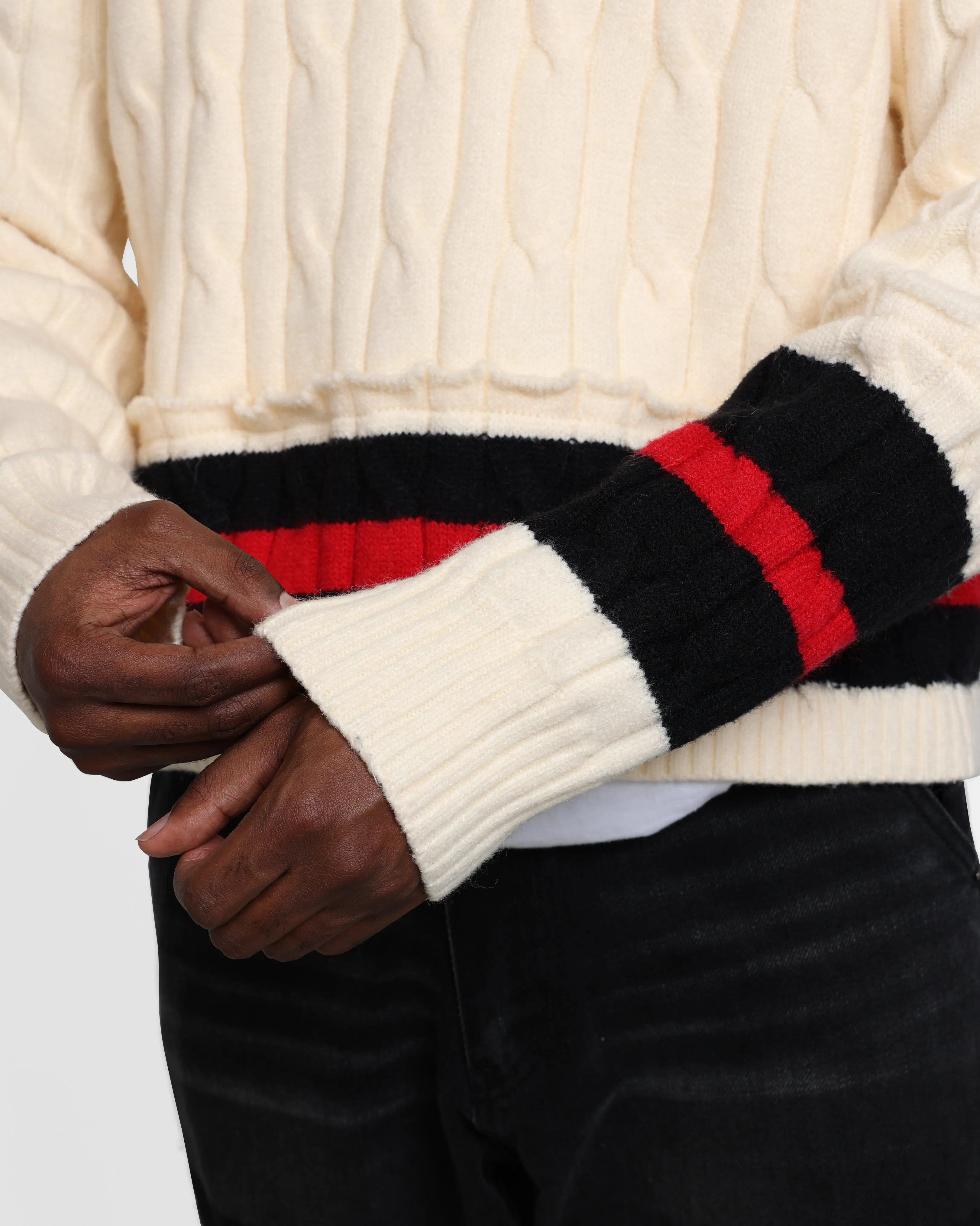 MNML Classic V Neck Sweater Off White