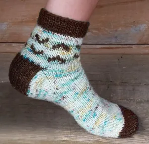 Ocean Side Socks | Free Sock Pattern