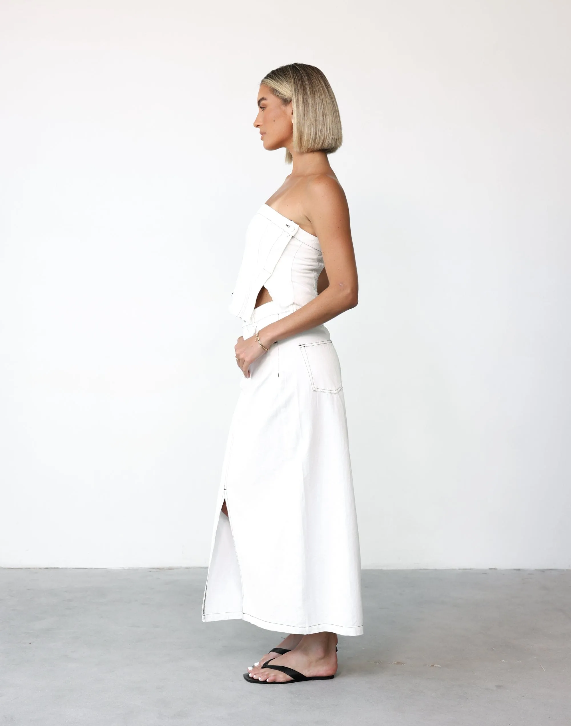 Shrina Maxi Skirt (White)