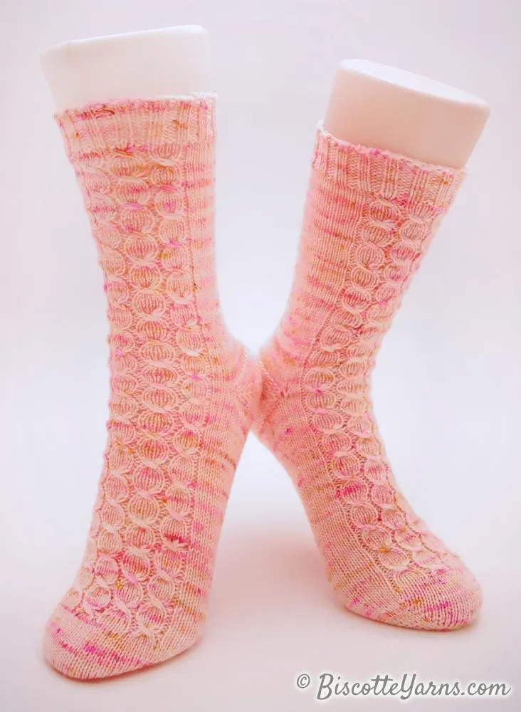 Speckled Eggs Socks Pattern