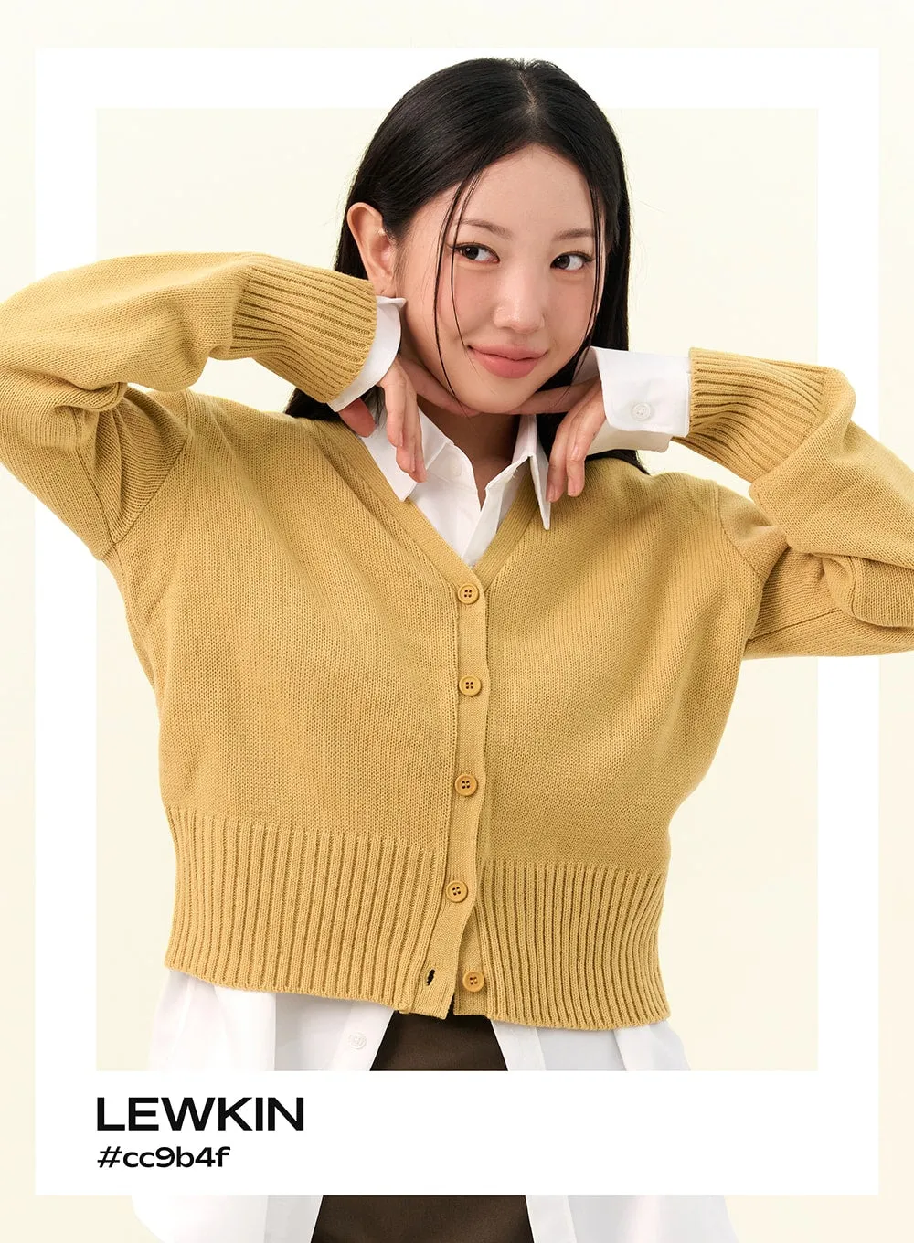 V-Neck Buttoned Cardigan IO317