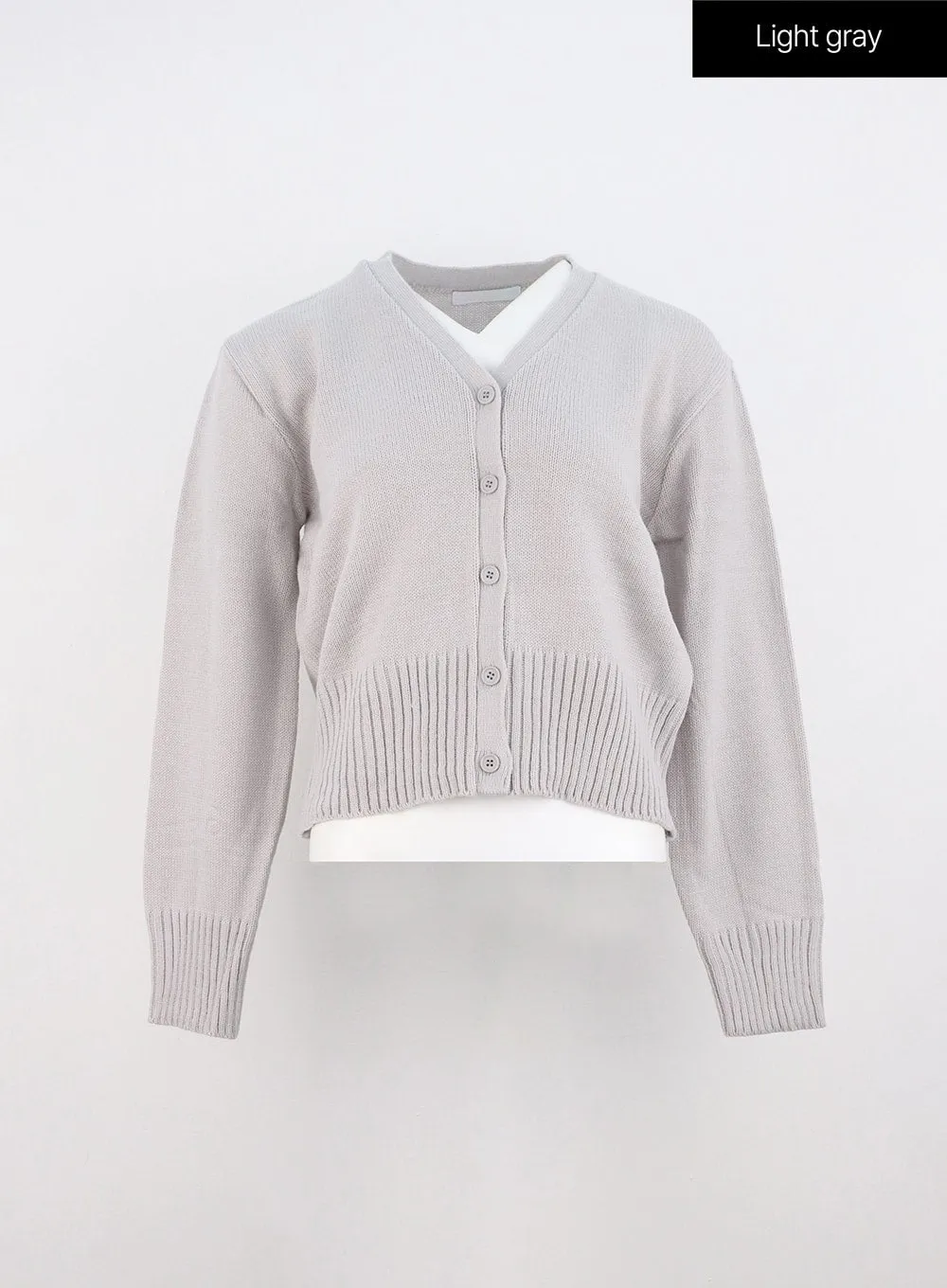 V-Neck Buttoned Cardigan IO317