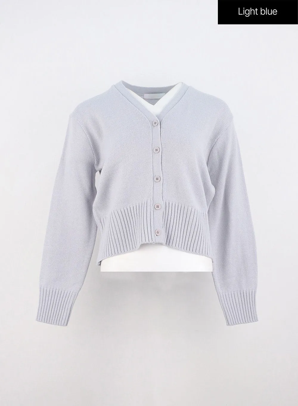 V-Neck Buttoned Cardigan IO317