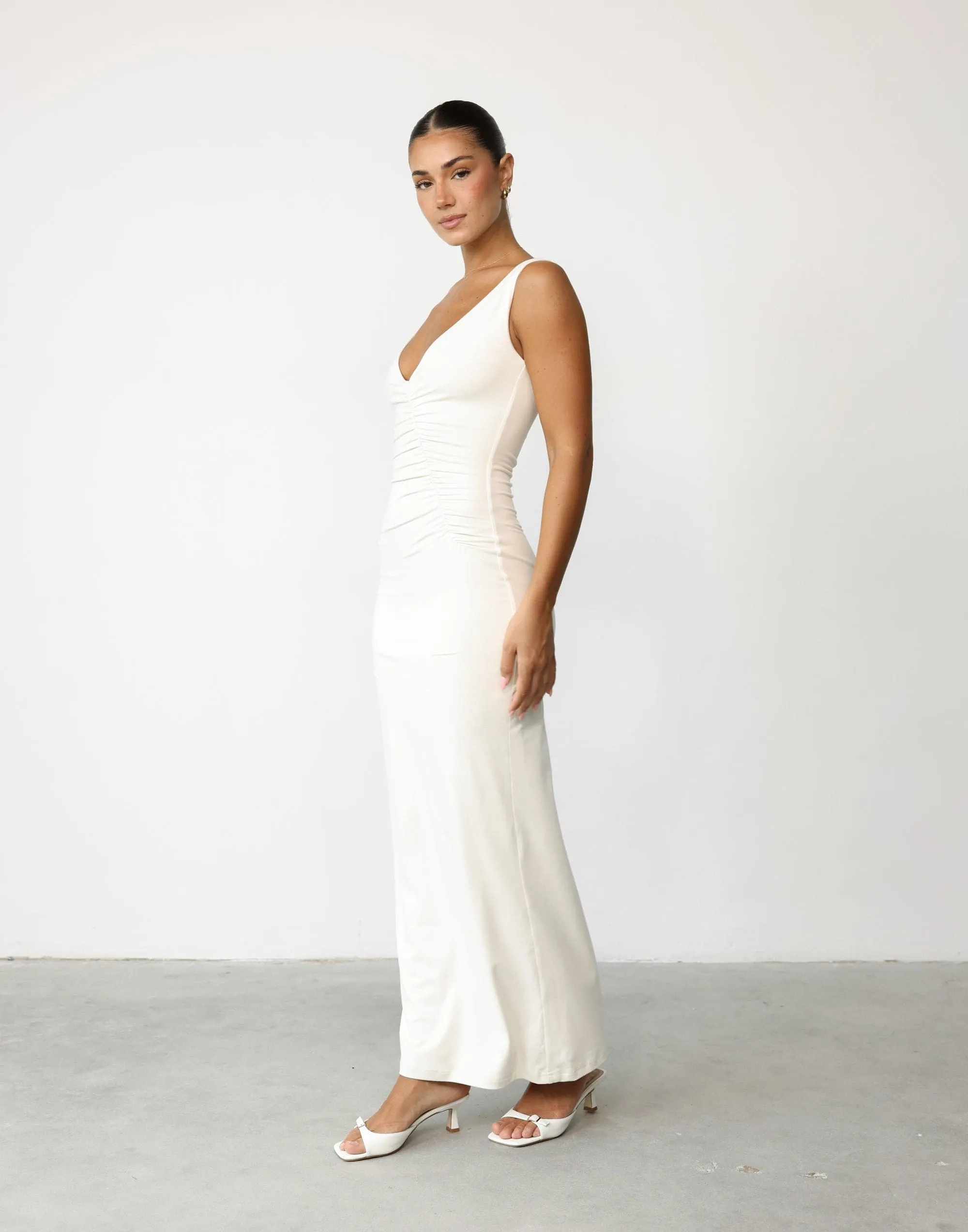 Viola Maxi Dress (Oat)