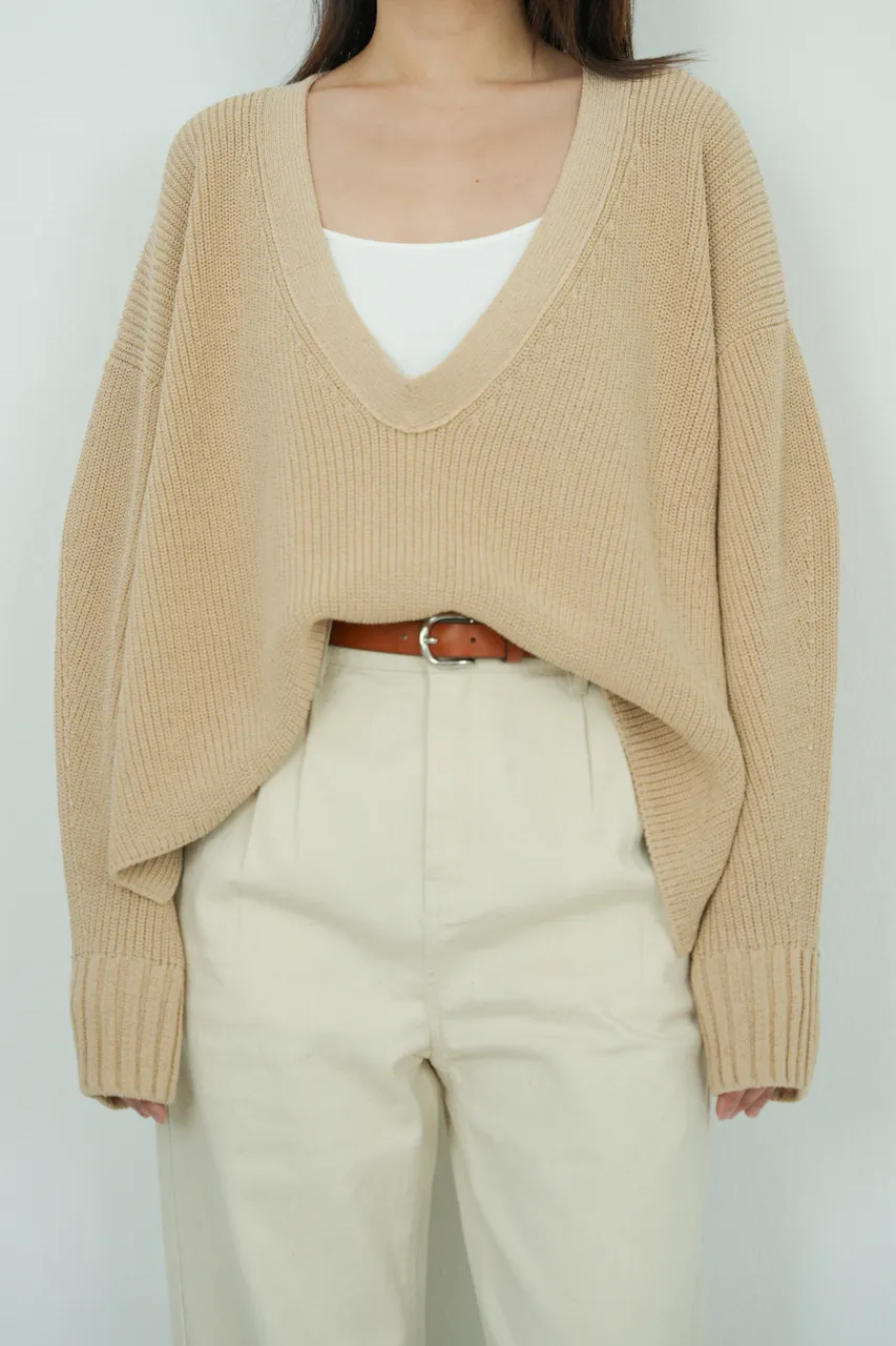 x ninido U Neck Essential Sweater - Beige