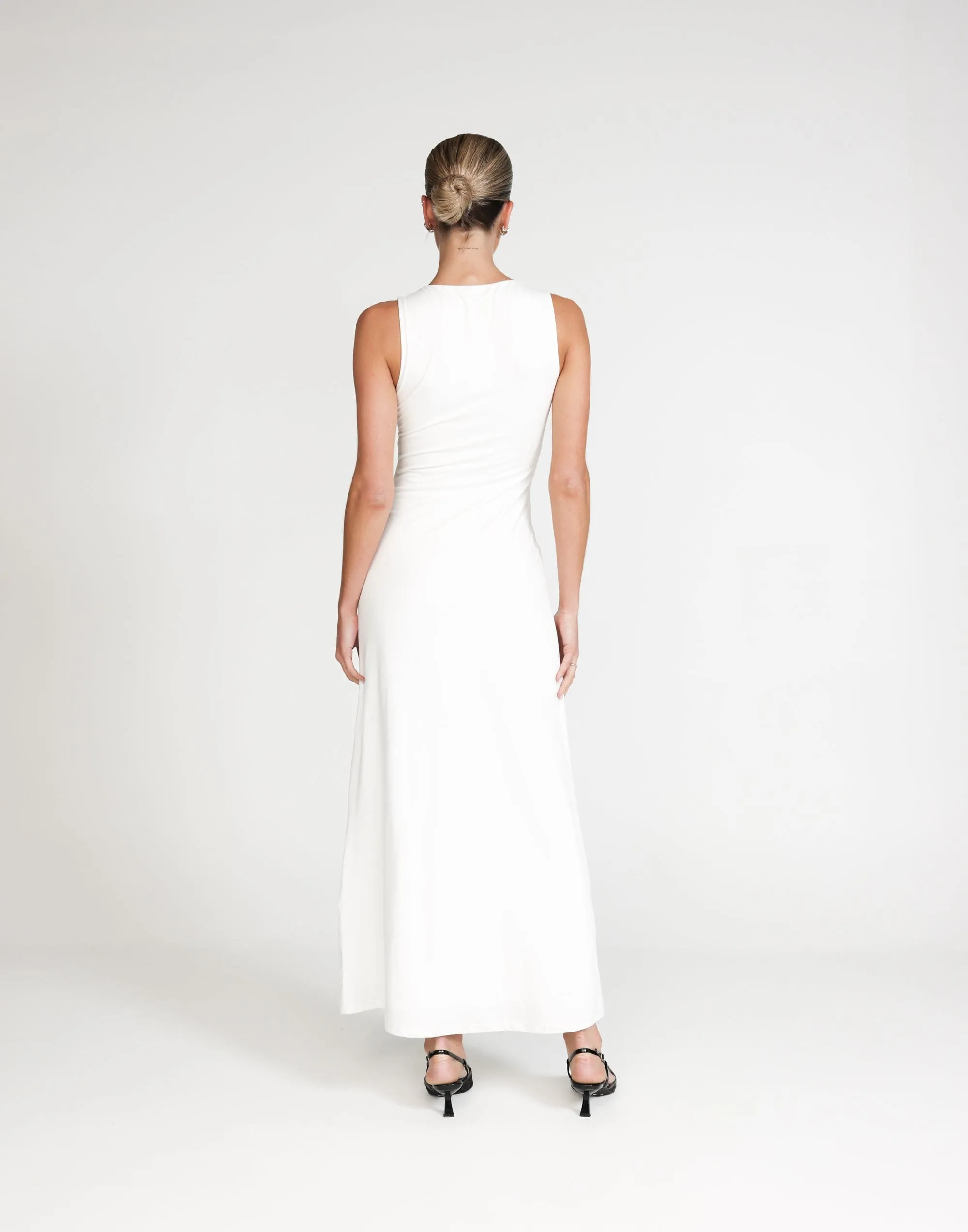 Zira Maxi Dress (White)